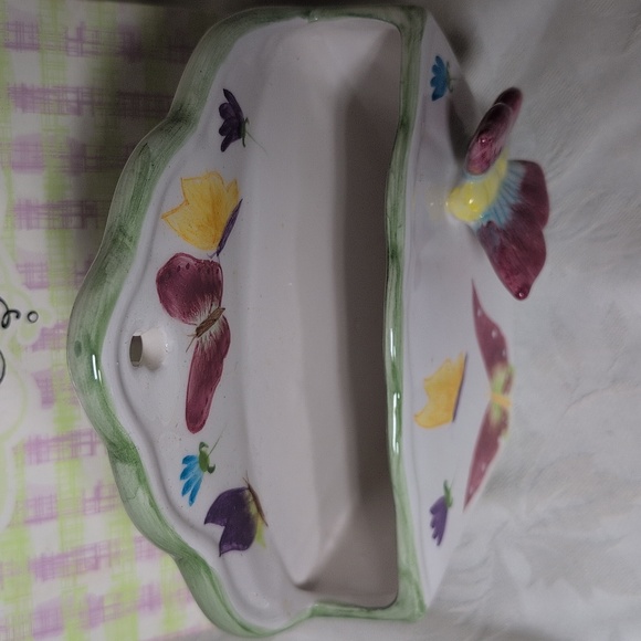 Spring Butterfly Mail Organizer - Picture 5 of 9